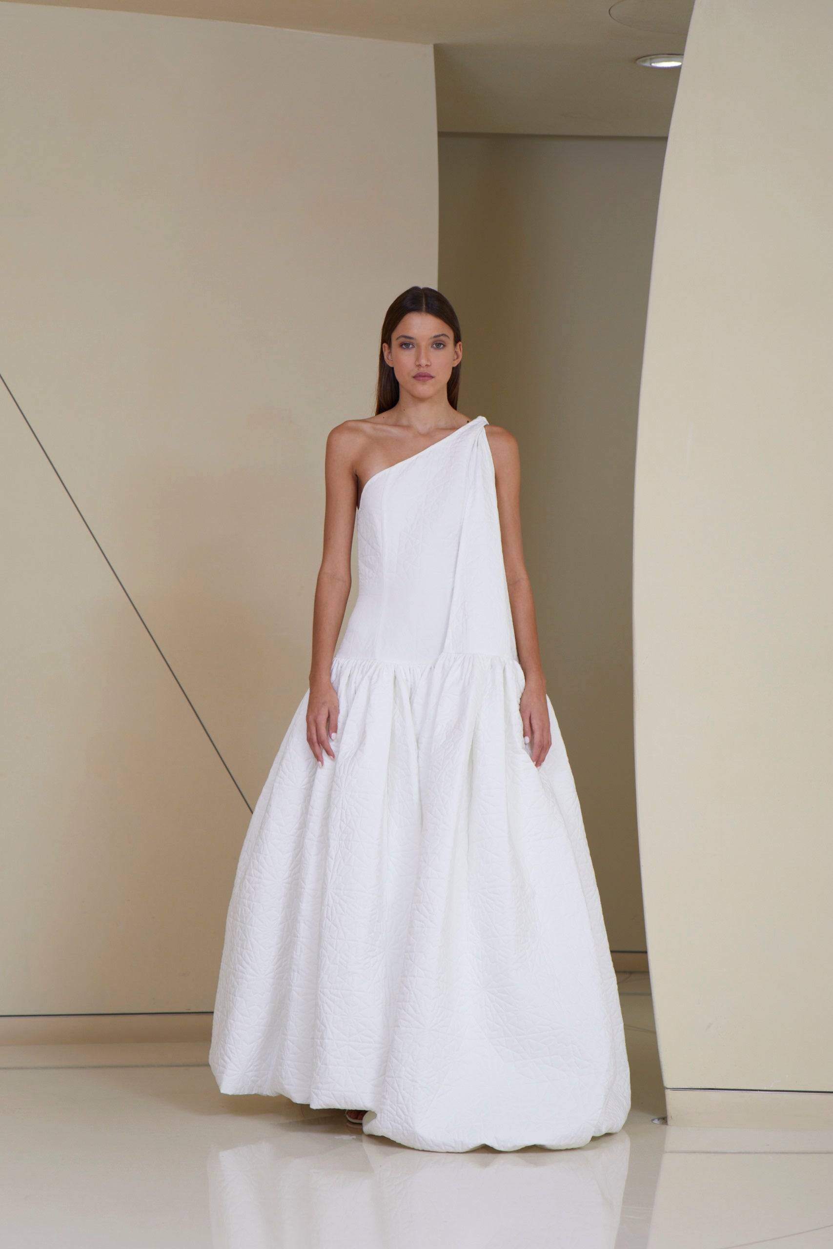 Asymmetric Voluminous gown with side tie in Quilt WADHA.CO Asymmetric Voluminous gown with side tie in Quilt WADHA.CO