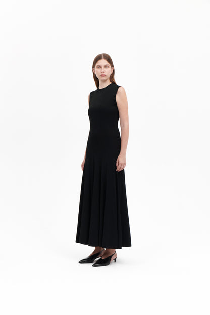 Dress in black silkwool