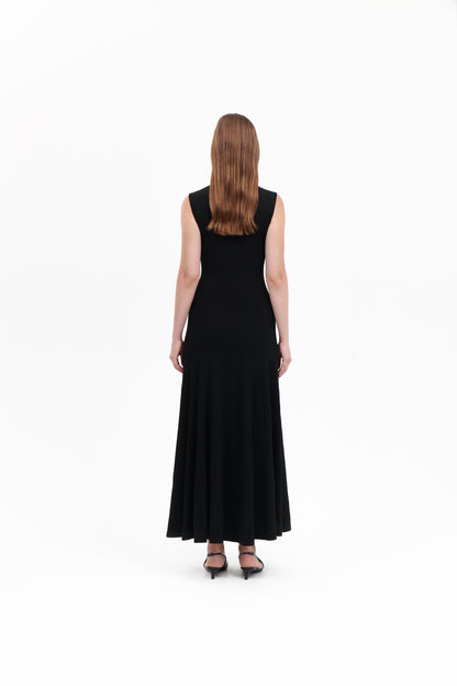 Dress in black silkwool