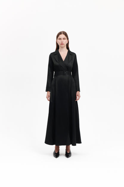 Trench coat in black silkwool