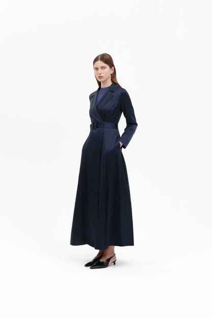 Trench coat in navy silkwool