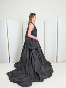 Open back voluminous gown in Silk