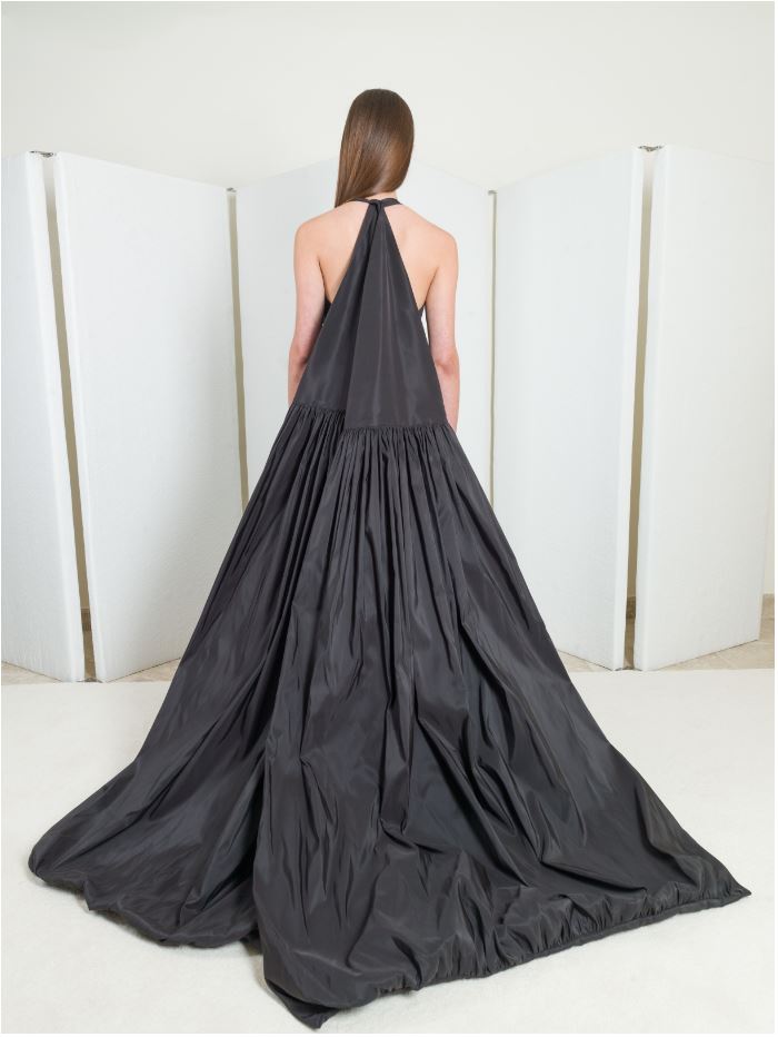 Open back voluminous gown in Silk