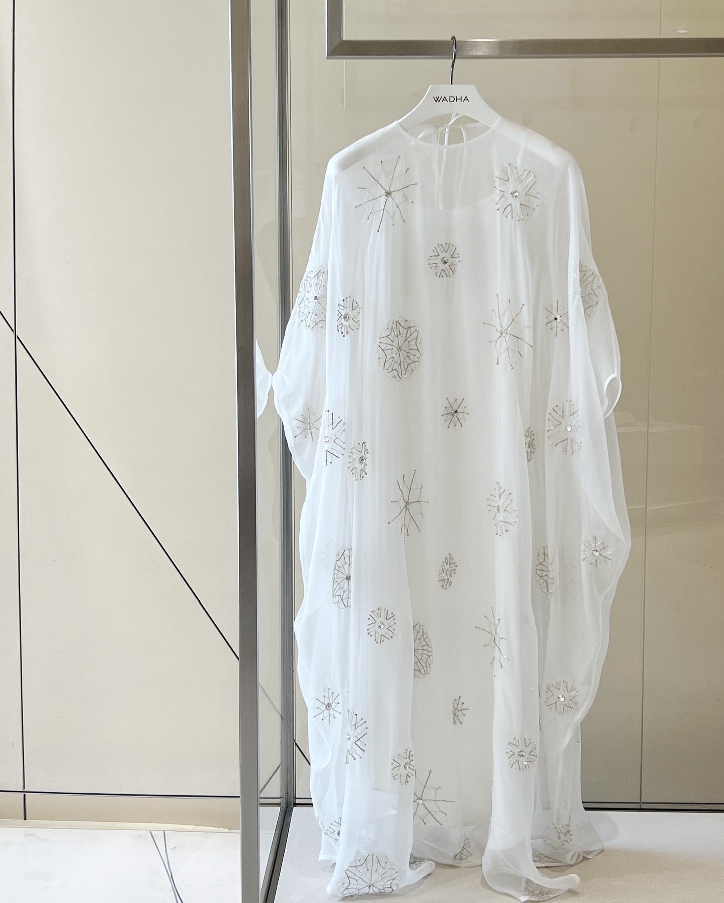 Classic caftan in silk organza with crystal geometric pattern