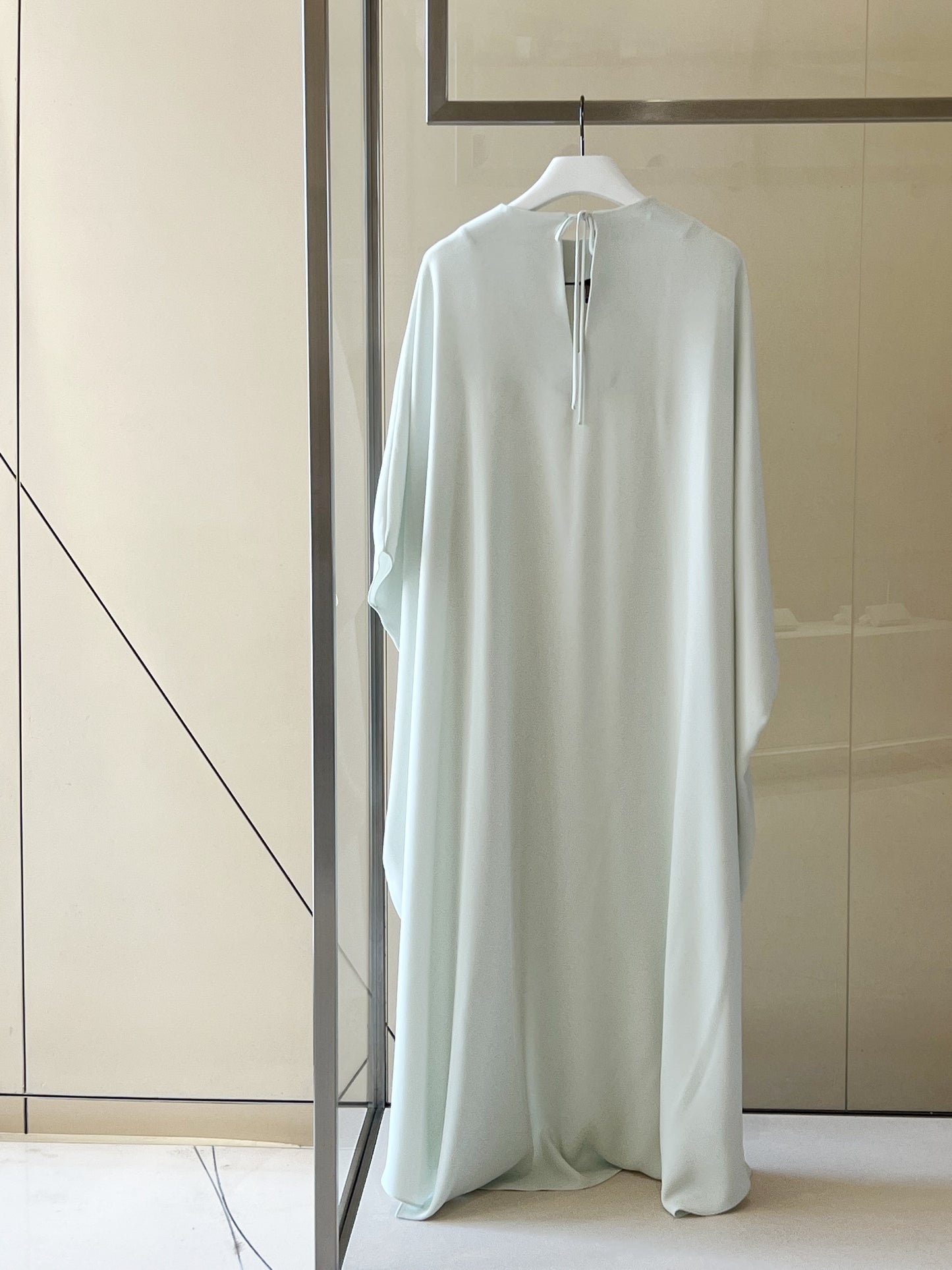 Classic caftan in silk crepe