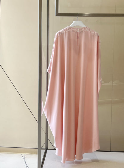 Classic caftan in silk crepe with neck and sleeves embellishment