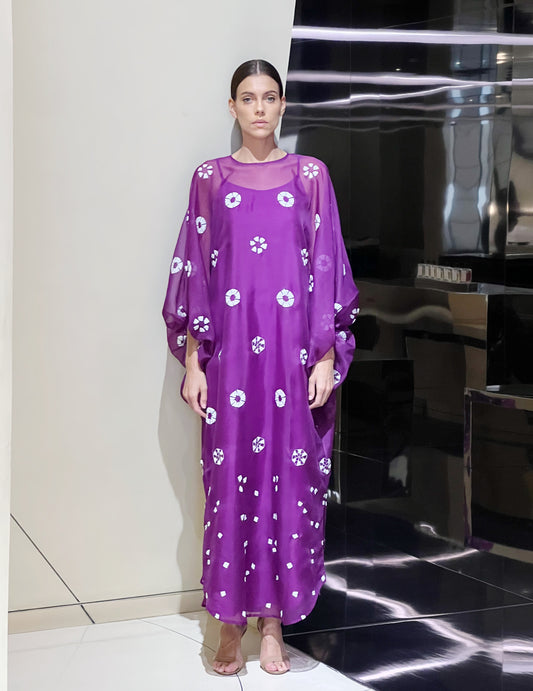 Puff sleeves  caftan in silk organza with full geometric embellishment