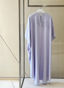 Classic caftan in silk crepe with neck and sleeves embellishment