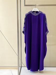 Classic caftan in silk crepe with neck and sleeves embellishment