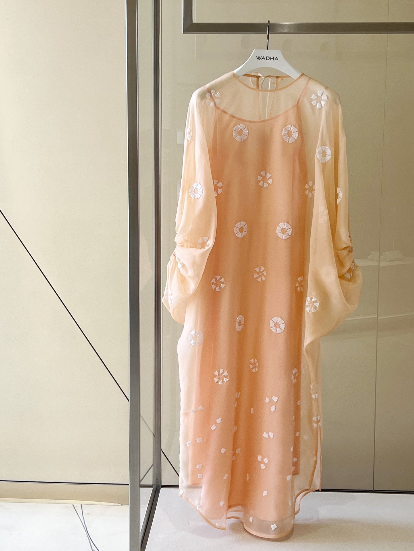 Puff sleeves  caftan in silk organza with full geometric embellishment