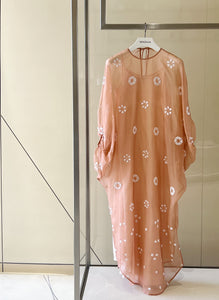 Puff sleeves  caftan in silk organza with full geometric embellishment